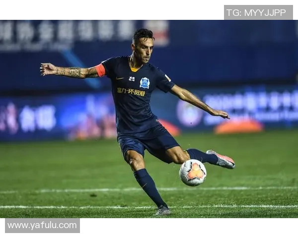 富力足球明星精彩瞬间视频集锦展现球场魅力与激情